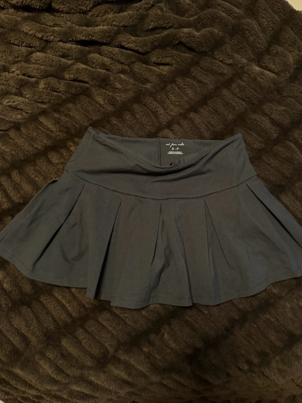 Urban Outfitters Black Pleated Skater Mini Skirt Brand New Never Worn